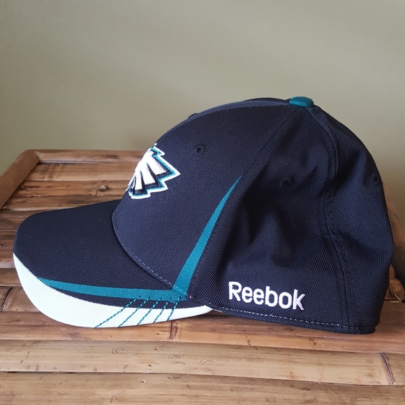 Philadelphia Eagles Reebok Hat - Picture 3 of 11
